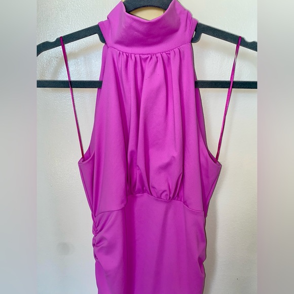 Fuschia pink wedding guest dress from Revolve - Picture 4 of 4